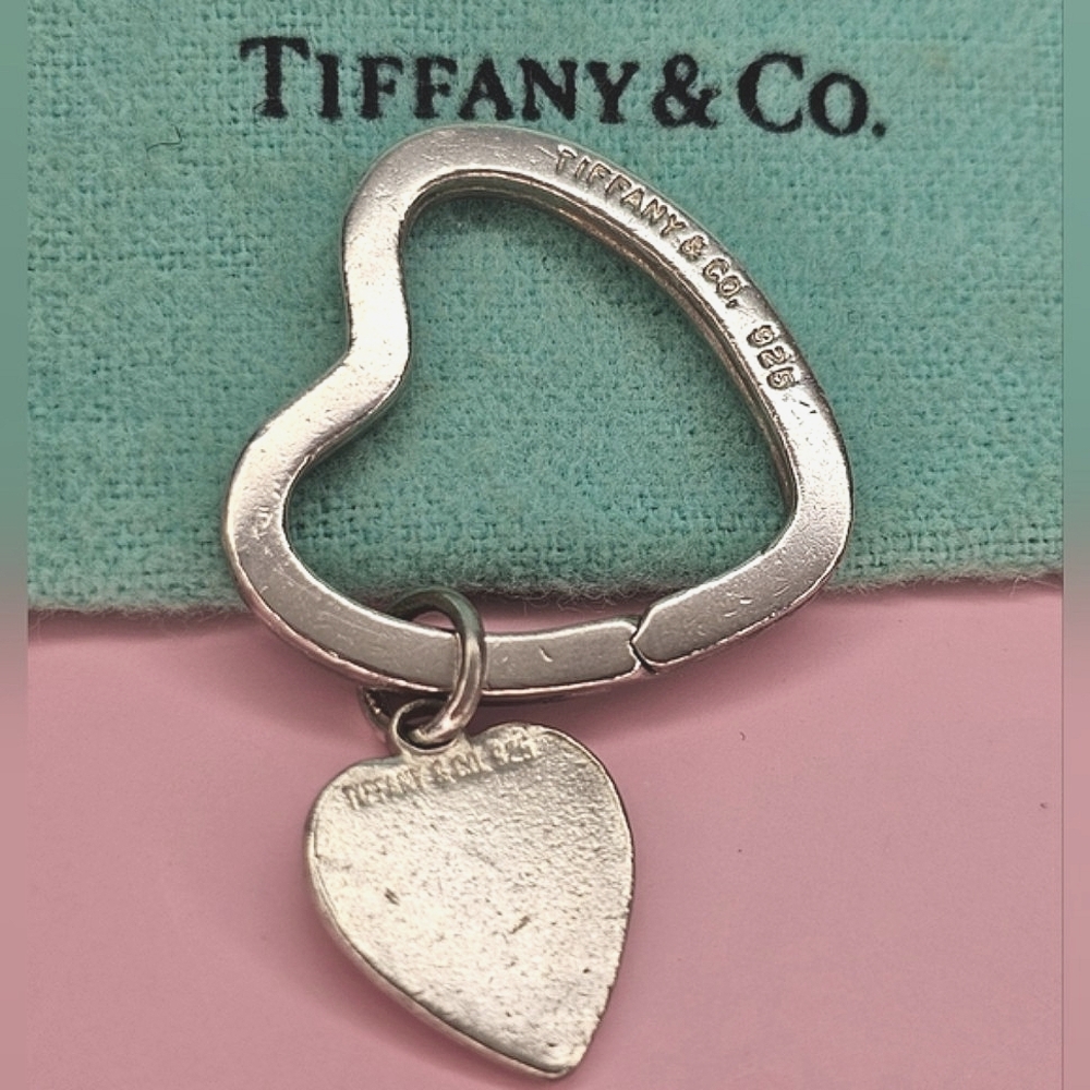 💖 Tiffany & Co. Sterling Silver 925 Heart Key Ring & Vintage Heart Charm 💖 - Picture 13 of 13